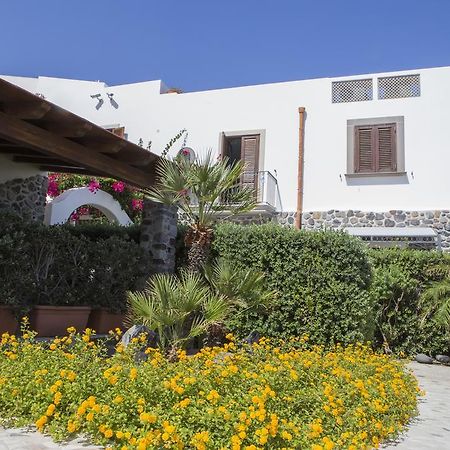 Hotel Residence Acquacalda Липари Екстериор снимка