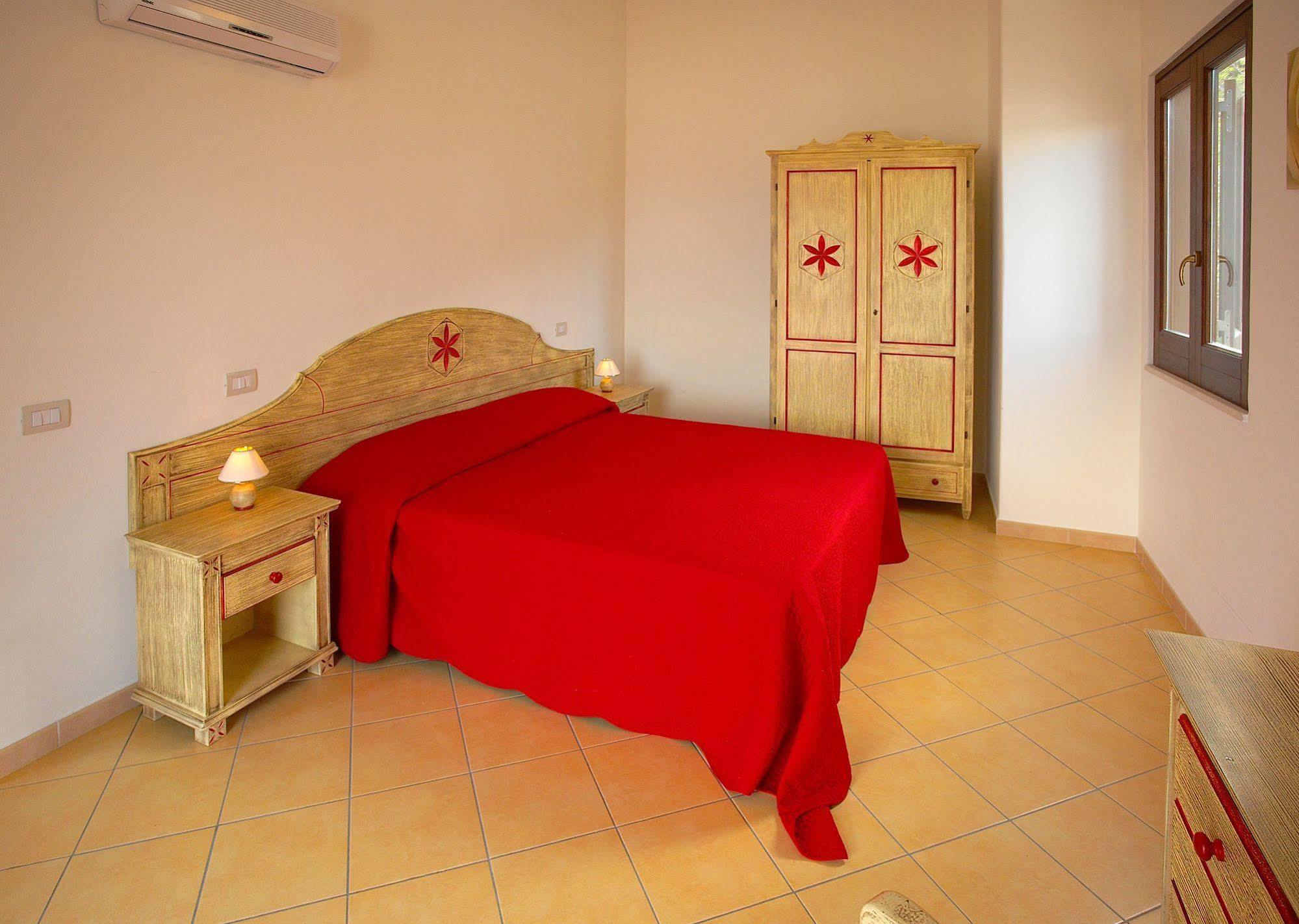 Hotel Residence Acquacalda Липари Екстериор снимка