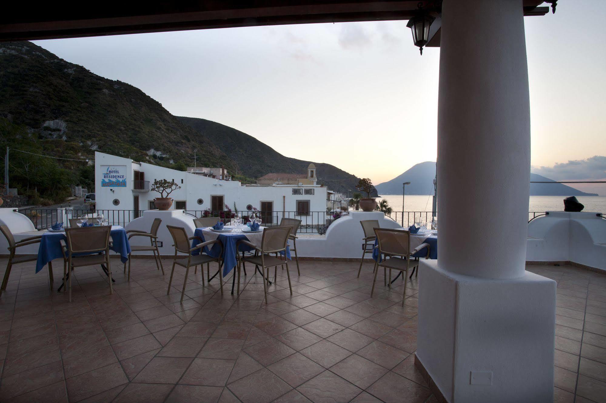 Hotel Residence Acquacalda Липари Екстериор снимка