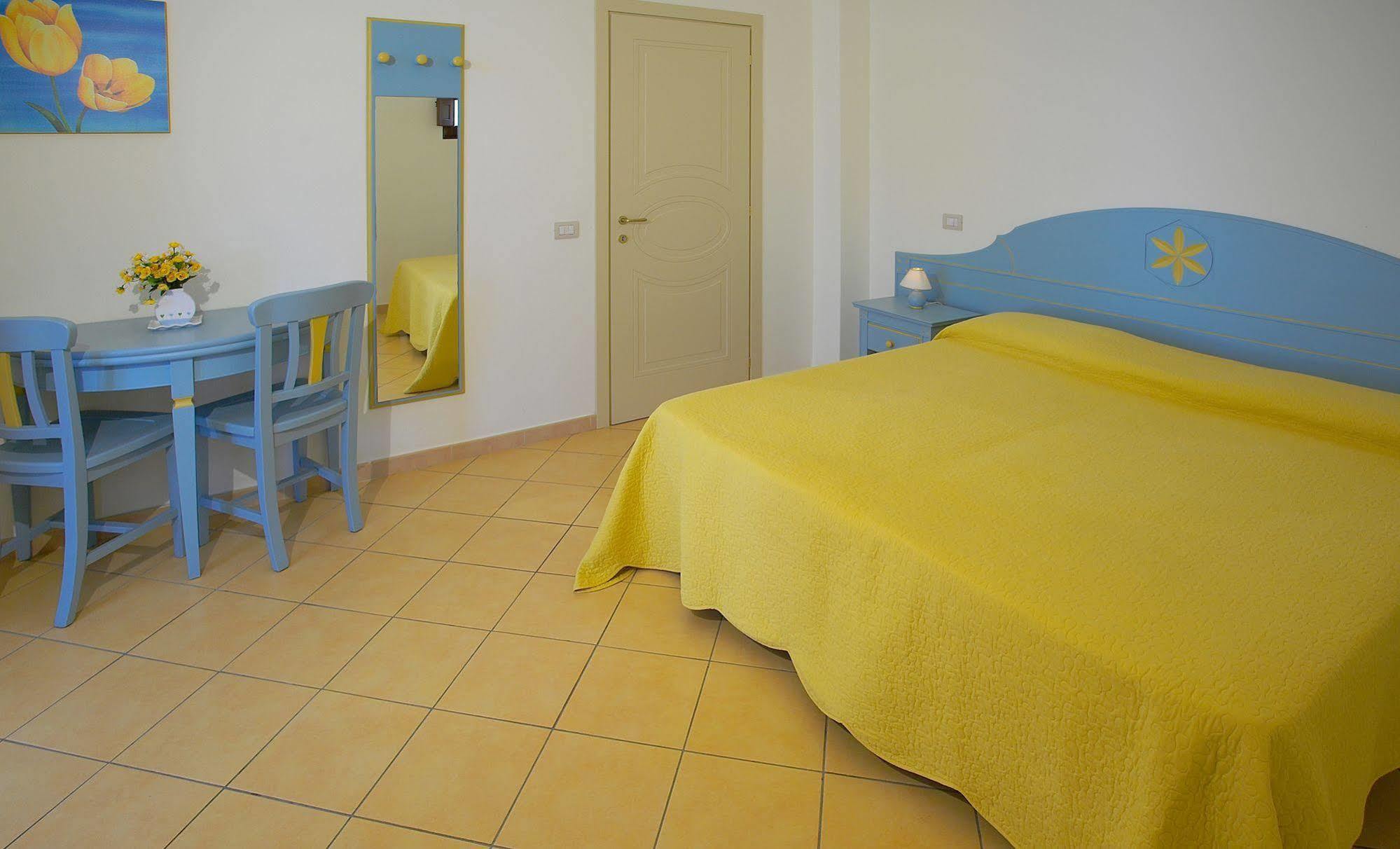 Hotel Residence Acquacalda Липари Екстериор снимка