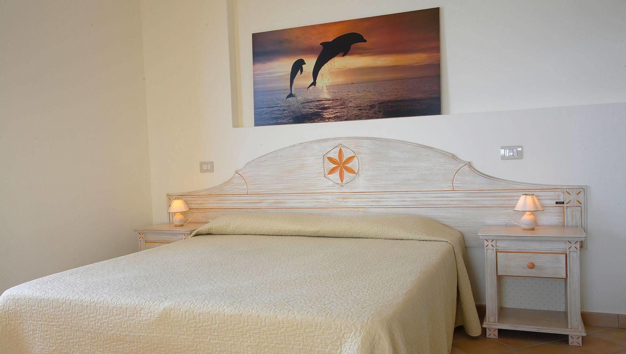 Hotel Residence Acquacalda Липари Екстериор снимка